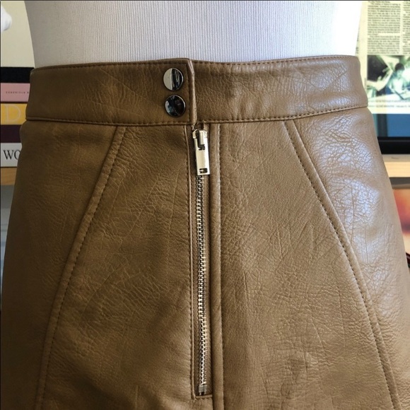 ZARA Tan Leather faux fur skirt - Picture 3 of 4